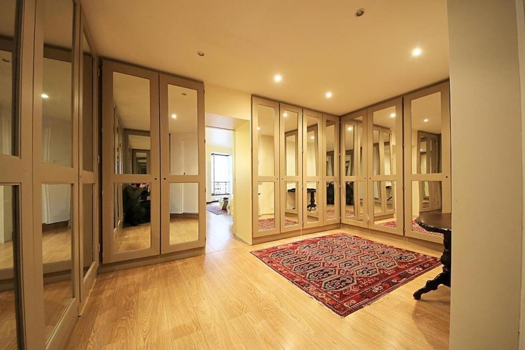 Appartement Eiffel Tower Paris Extérieur photo